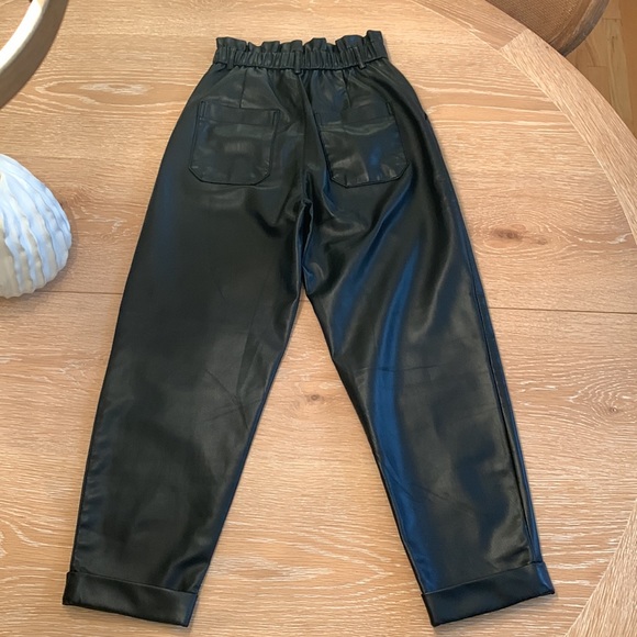 Zara Faux Leather Paper Bag Waist,  Cropped Cuffed Pant, Black, Size XS - Picture 7 of 15